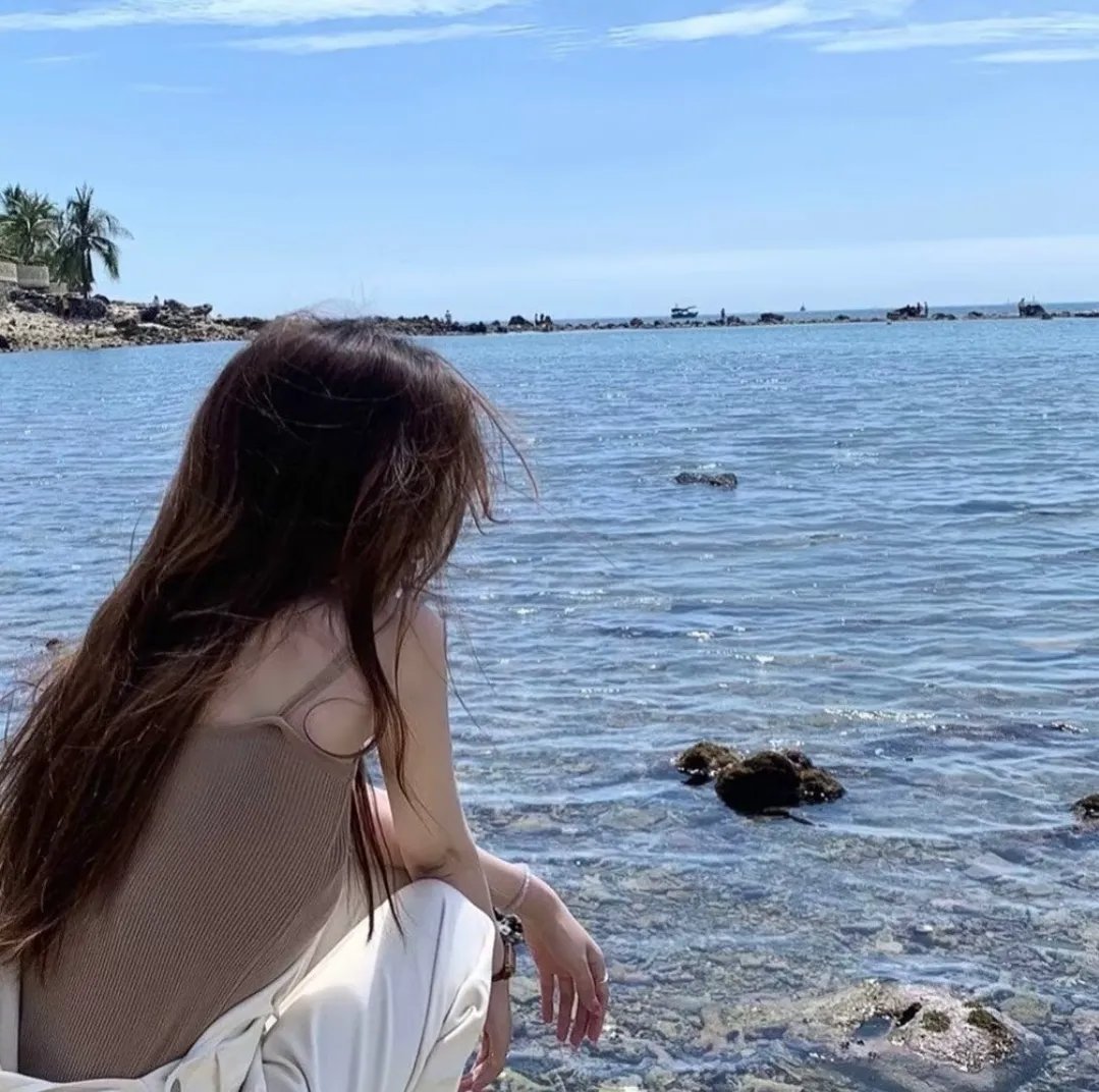 夏日烟火封面